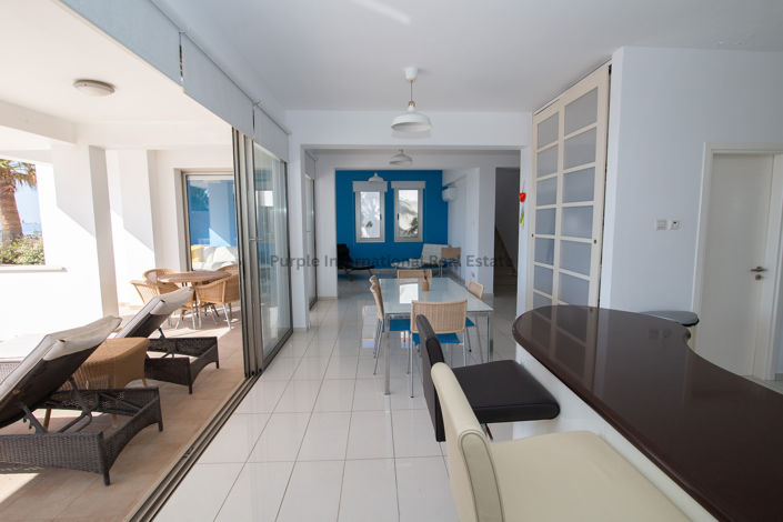 Image No.18-Villa de 4 chambres à vendre à Larnaca