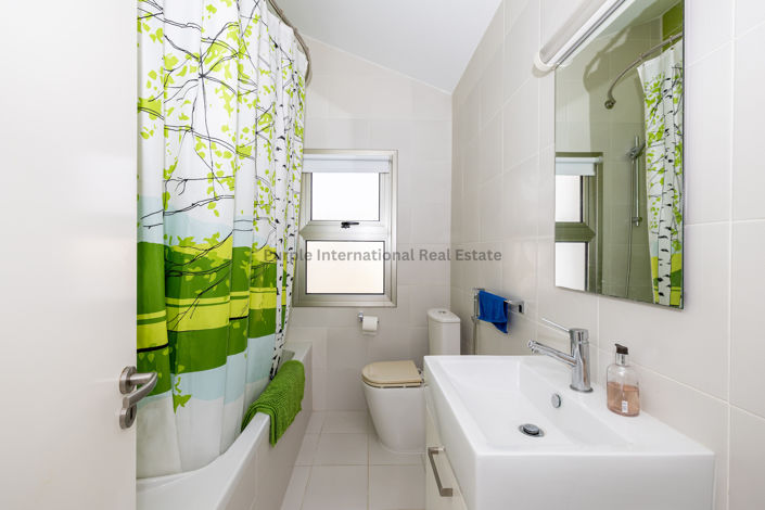 Image No.18-4 Bed Villa for sale