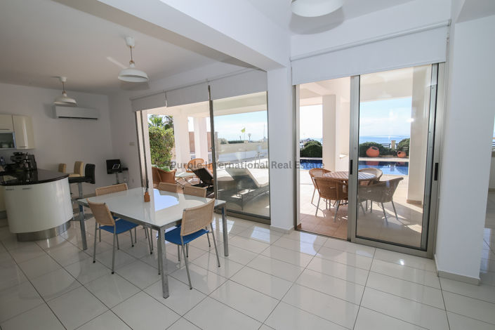 Image No.19-Villa de 4 chambres à vendre à Larnaca