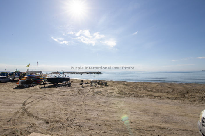 Image No.37-Villa de 4 chambres à vendre à Larnaca