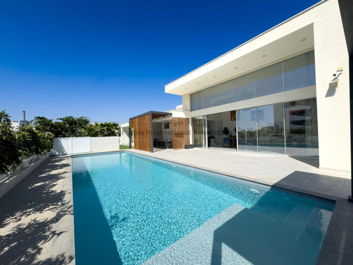 Image No.12-3 Bed Bungalow for sale