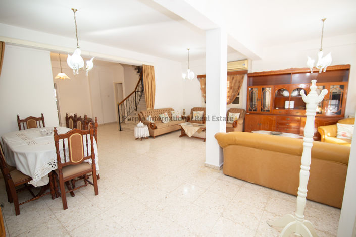 Image No.11-Villa de 4 chambres à vendre à Larnaca