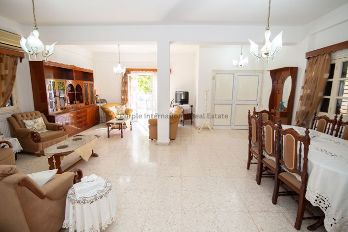 Image No.12-Villa de 4 chambres à vendre à Larnaca