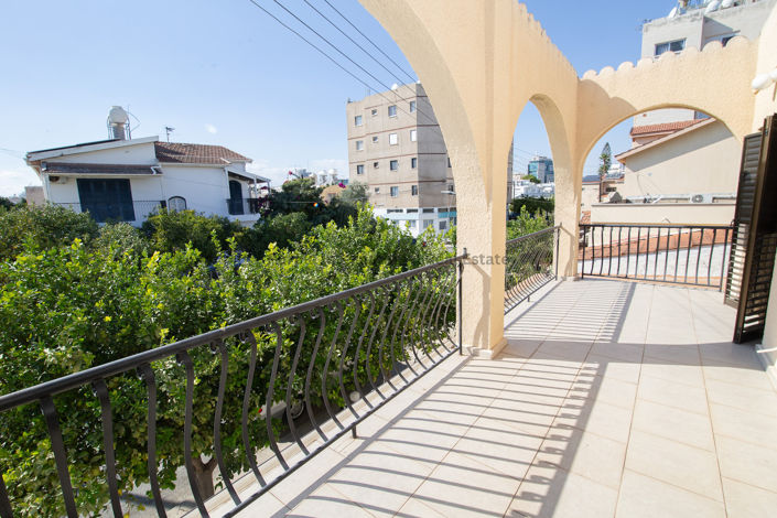 Image No.19-Villa de 4 chambres à vendre à Larnaca