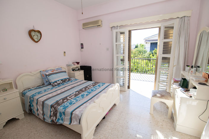 Image No.4-Villa de 4 chambres à vendre à Larnaca