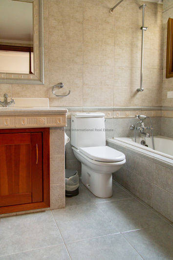 Image No.22-4 Bed Villa for sale