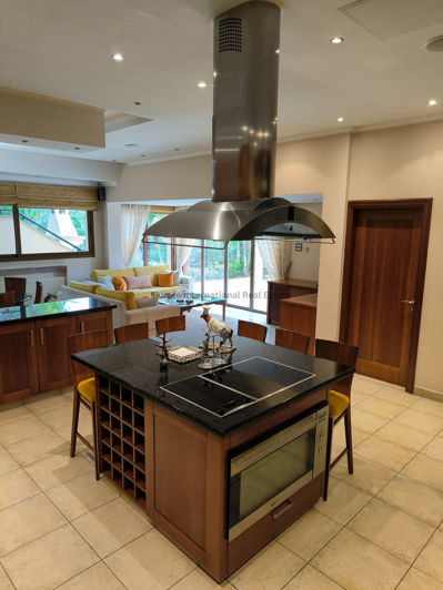 Image No.8-4 Bed Villa for sale