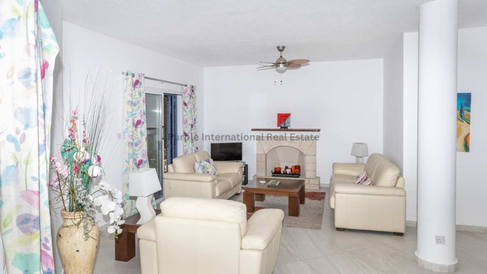 Image No.7-Villa de 3 chambres à vendre à Tombs of the Kings