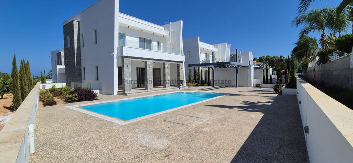 Image No.12-5 Bed Villa for sale
