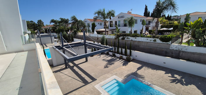 Image No.15-5 Bed Villa for sale