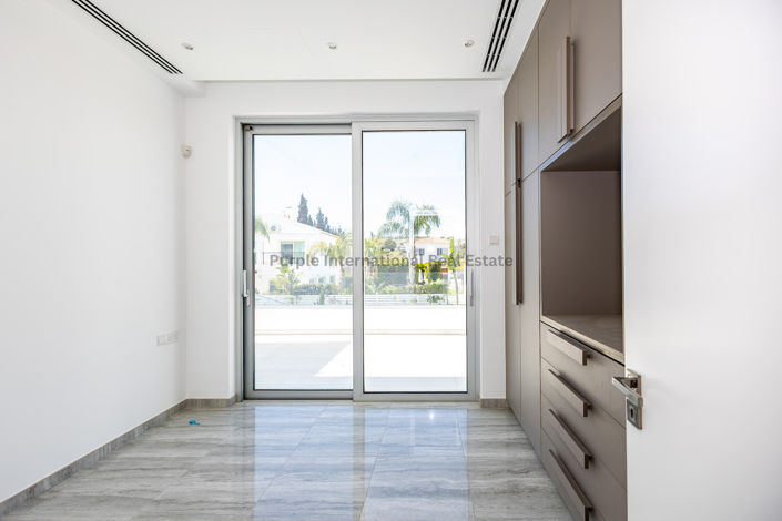 Image No.19-5 Bed Villa for sale