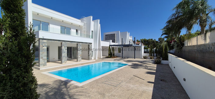 Image No.32-5 Bed Villa for sale