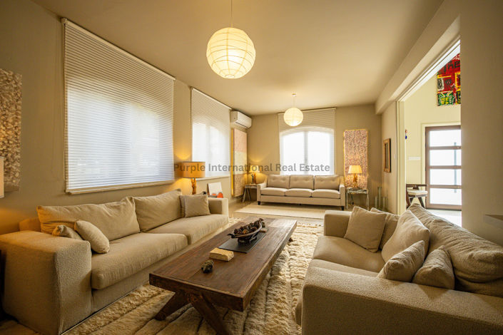 Image No.20-7 Bed Villa for sale