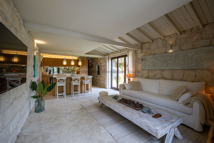 Image No.38-7 Bed Villa for sale