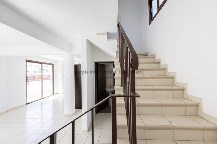 Image No.12-3 Bed Villa for sale