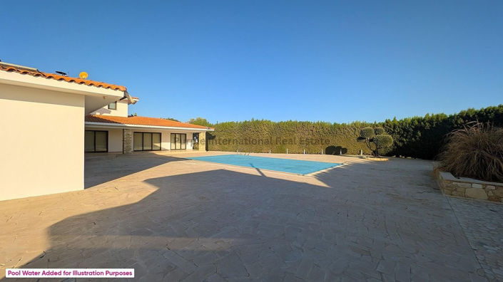 Image No.42-6 Bed House for sale