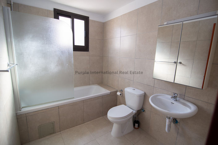 Image No.10-3 Bed Villa for sale