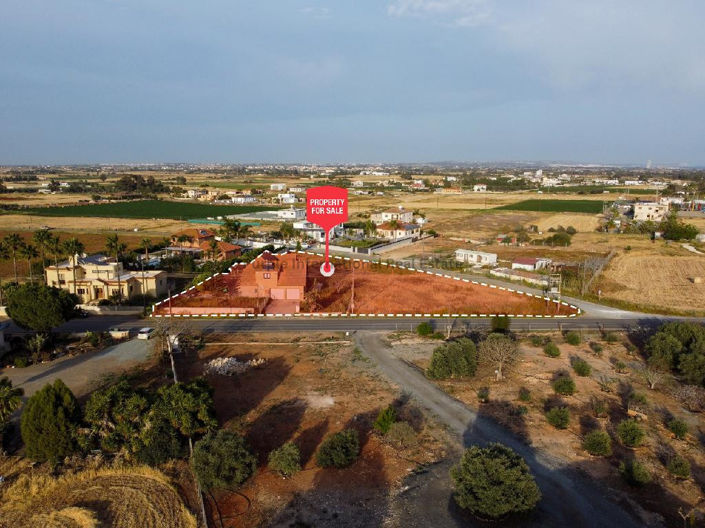 Image No.3-Maison de 4 chambres à vendre à Xylophaghou