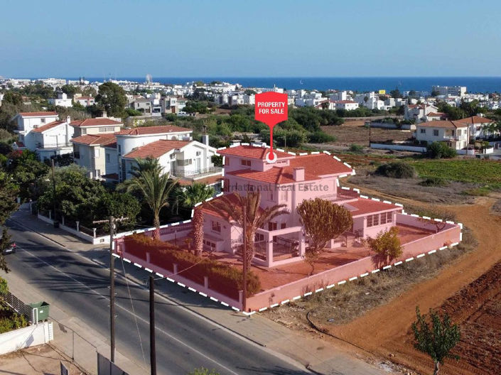 Image No.6-4 Bed Villa for sale