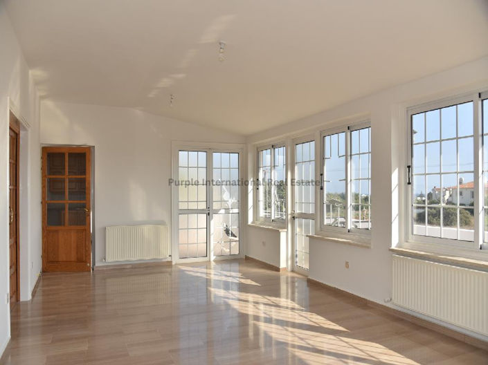 Image No.8-4 Bed Villa for sale