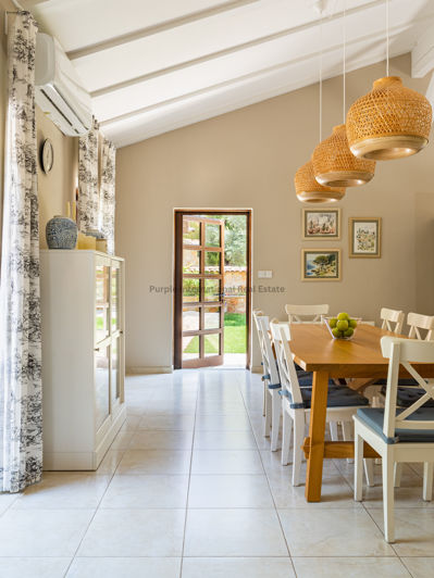 Image No.12-8 Bed Villa for sale