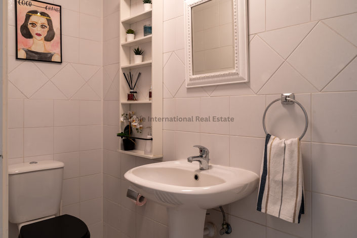 Image No.24-8 Bed Villa for sale