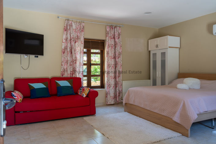 Image No.46-8 Bed Villa for sale