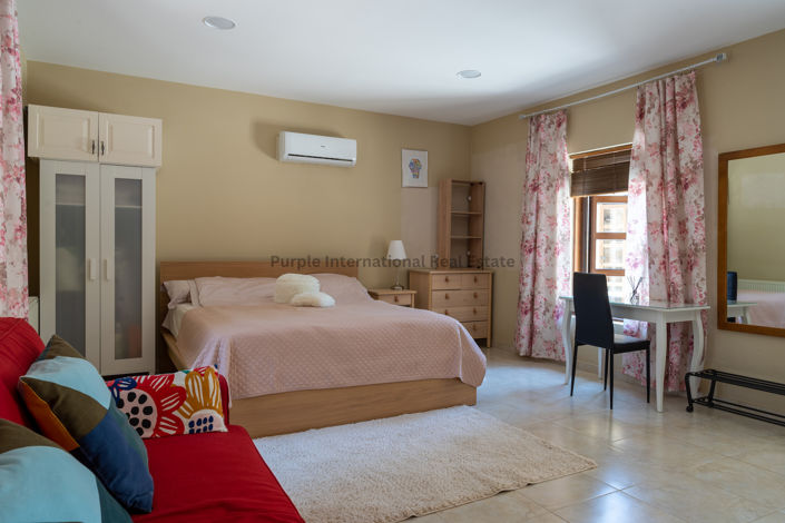 Image No.47-8 Bed Villa for sale