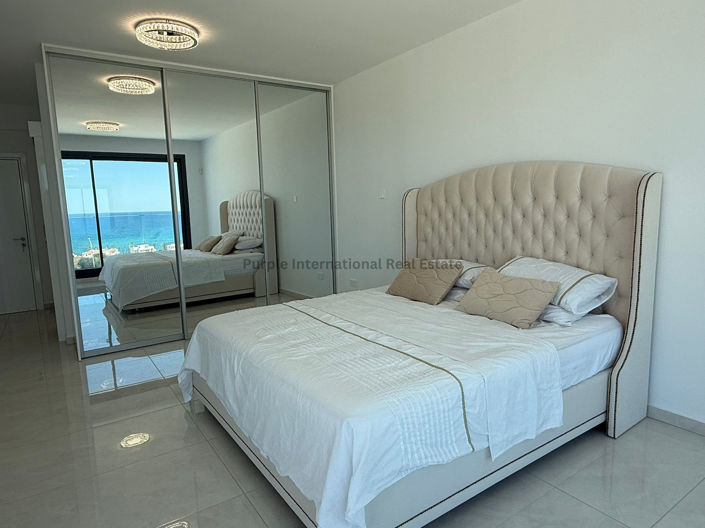 Image No.10-4 Bed Villa for sale