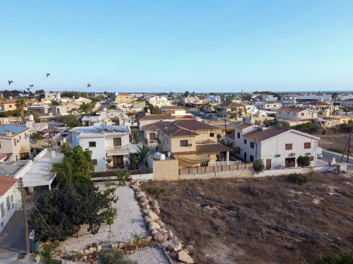 Image No.4-Maison de 4 chambres à vendre à Frenaros