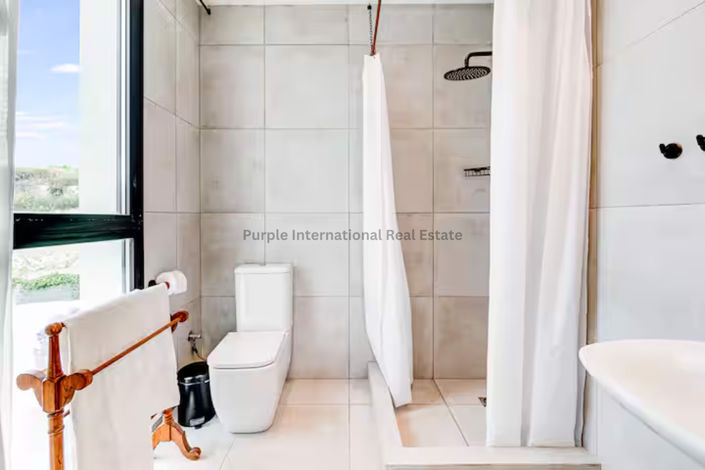 Image No.16-5 Bed Villa for sale