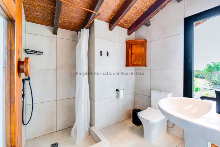 Image No.17-5 Bed Villa for sale