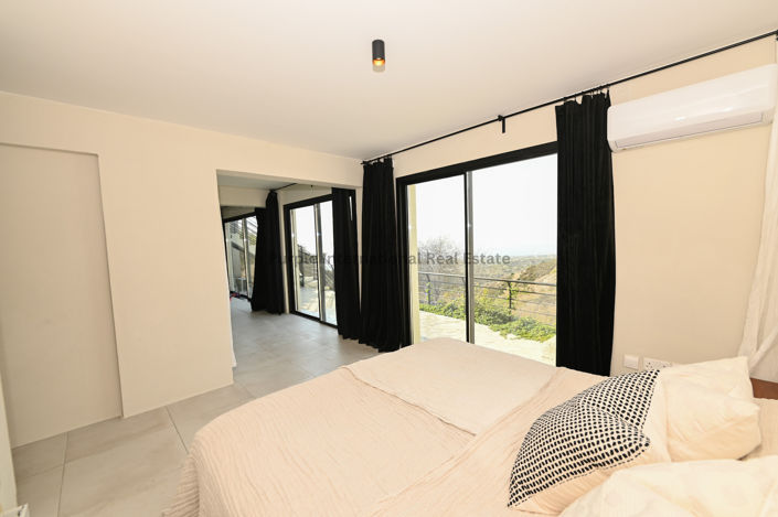 Image No.31-5 Bed Villa for sale