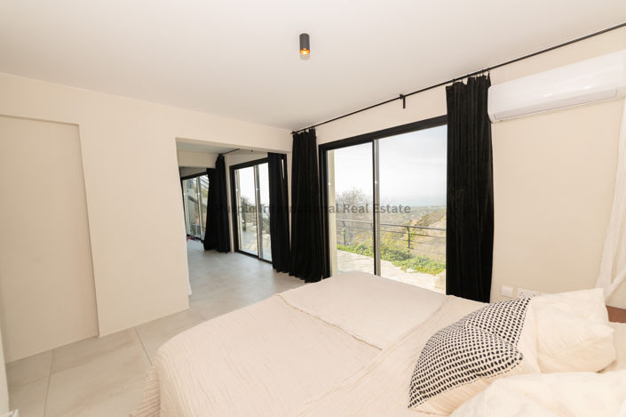 Image No.34-5 Bed Villa for sale