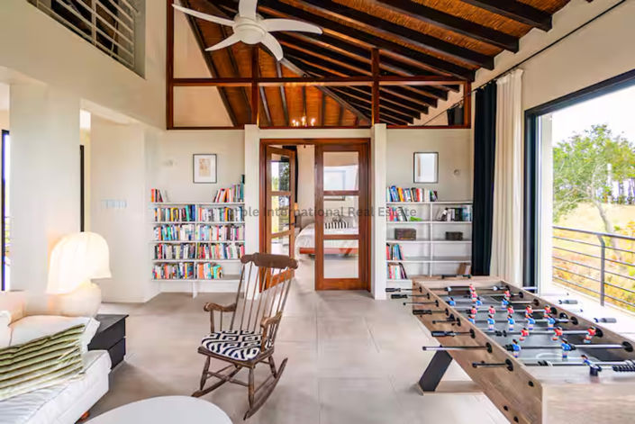 Image No.36-5 Bed Villa for sale