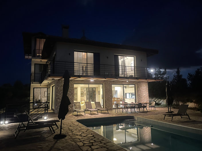 Image No.42-5 Bed Villa for sale