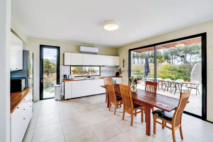 Image No.6-5 Bed Villa for sale