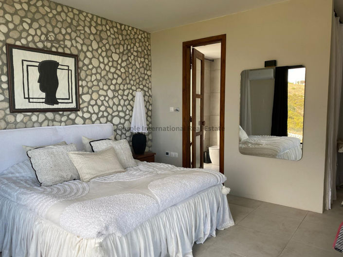 Image No.9-5 Bed Villa for sale