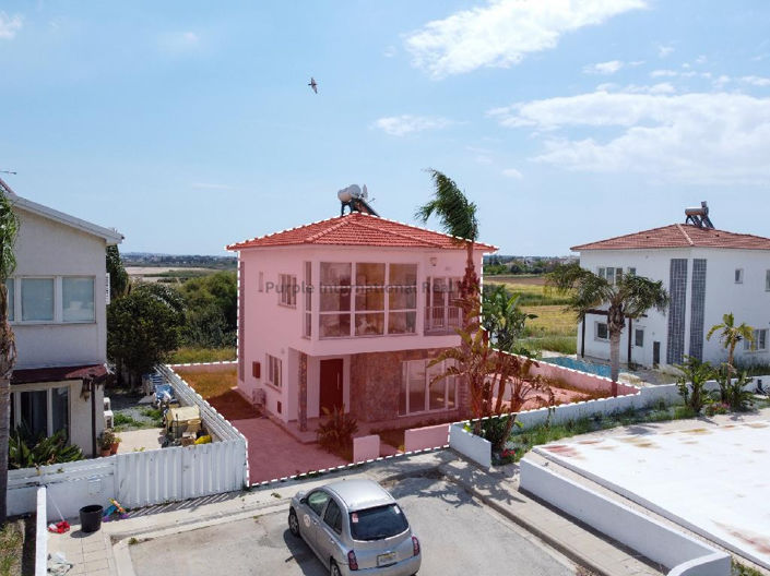 Image No.1-3 Bed Villa for sale