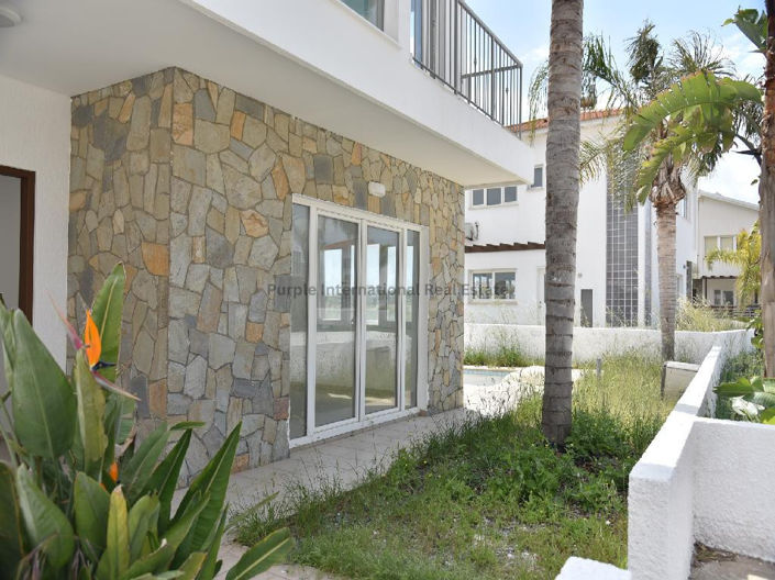 Image No.6-3 Bed Villa for sale