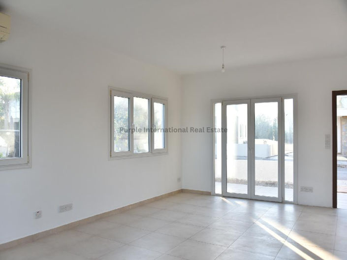 Image No.12-3 Bed Villa for sale