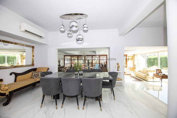 Image No.2-5 Bed Villa for sale