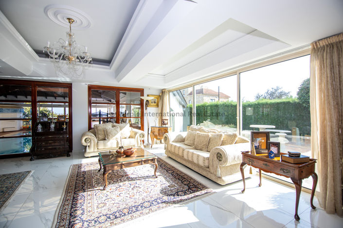 Image No.12-5 Bed Villa for sale