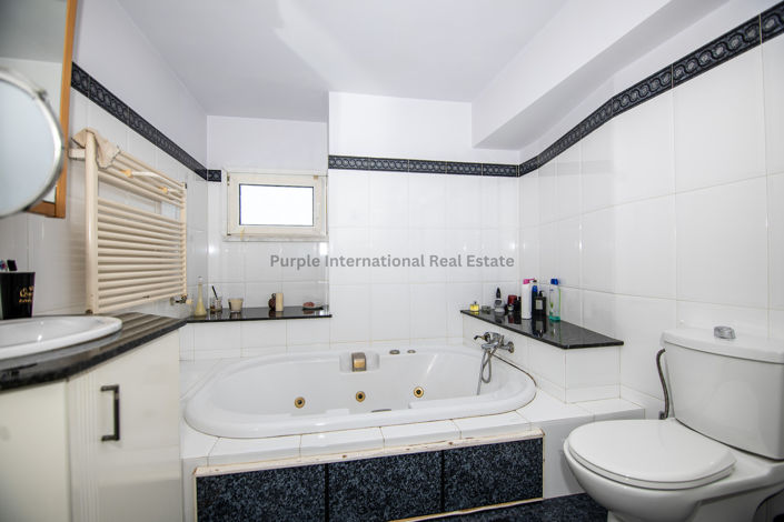 Image No.31-5 Bed Villa for sale