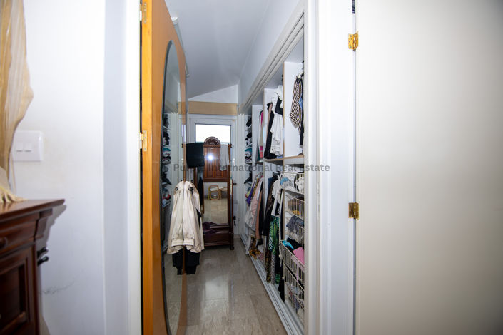 Image No.30-5 Bed Villa for sale