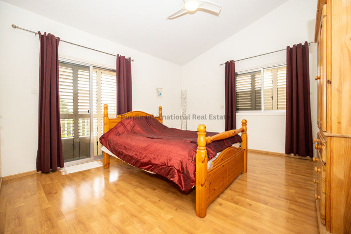 Image No.12-4 Bed Villa for sale