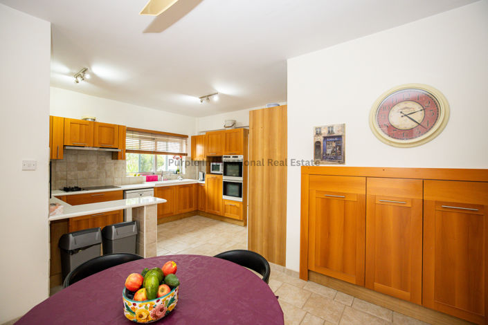 Image No.25-4 Bed Villa for sale