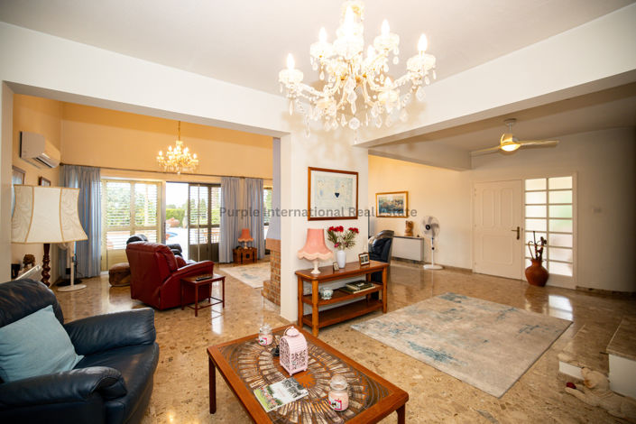 Image No.3-4 Bed Villa for sale