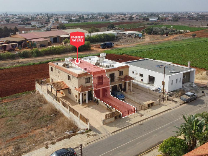 Image No.1-3 Bed Townhouse for sale