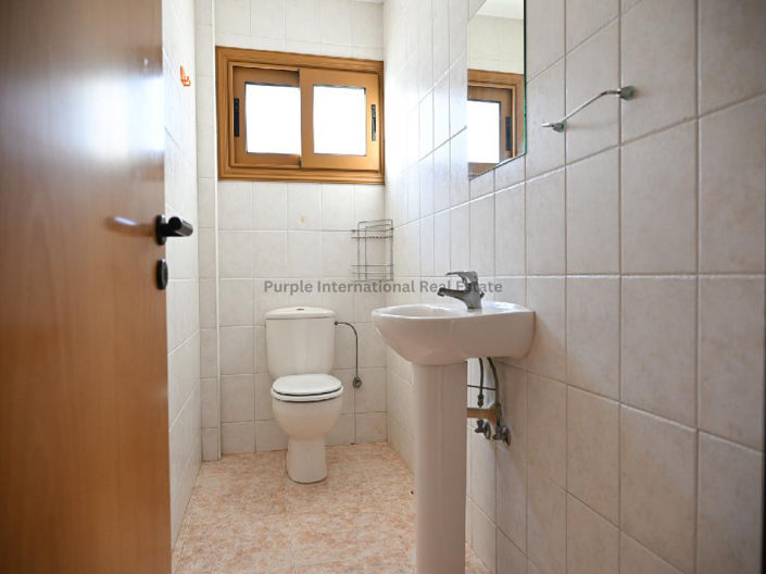 Image No.9-3 Bed House for sale